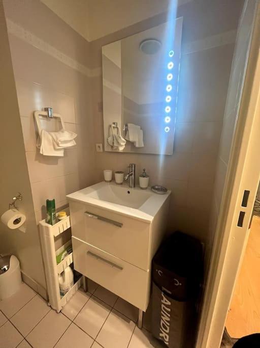 Wondersuite Appartement - Centre Ville Avec Parking Couvert -15Mn De Paris Et 10 Mn De Stade De France, Wifi, Netflix Deuil-la-Barre Eksteriør billede